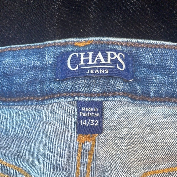 Jean capris - Picture 3 of 6